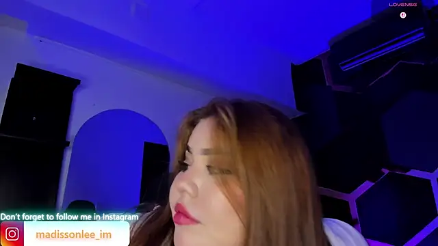 MadissonLee   online show from 06.26.26