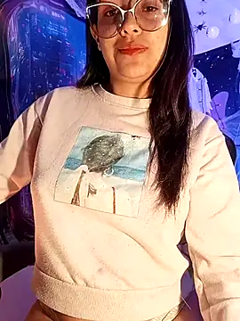 MiaStarts online show from 10.10.25