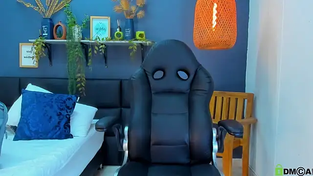 yessila parker online show from 01.17.26