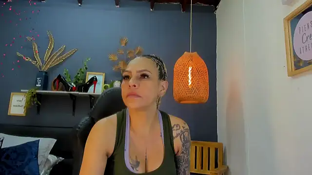 yessila parker online show from 07.22.26