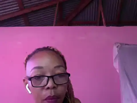 Ladyzee25 online show from 05.02.26