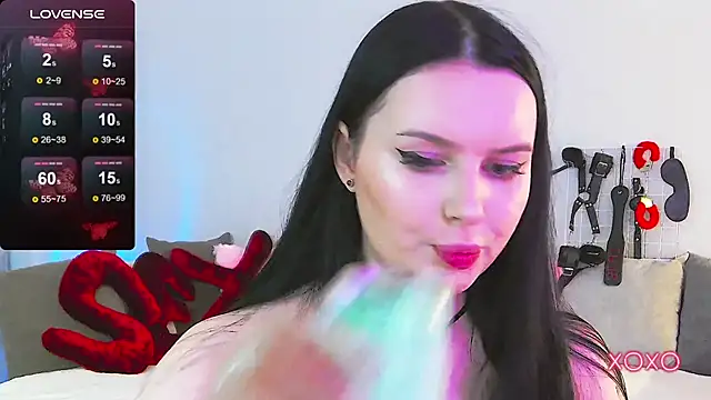 Miss Vic online show from 05.17.26