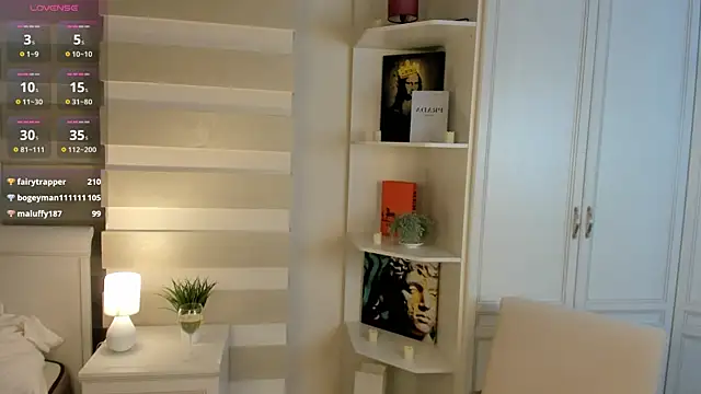 Snapshot of AmityDilley chatting on 03.18.25 AmityDilley online show from 03.18.25