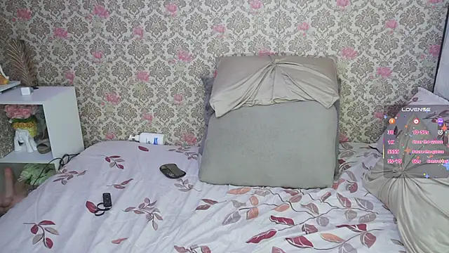 Snapshot of missjudi chatting on 10.26.25 missjudi online show from 10.26.25