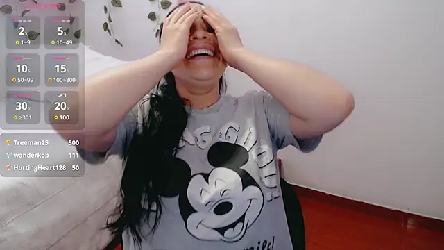 Snapshot of luna_lgomez_ chatting on 03.22.25 luna lgomez  online show from 03.22.25