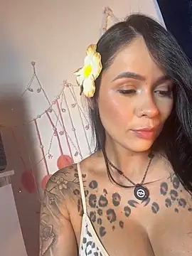 HotAlana  online show from 04.22.26