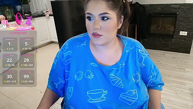 Snapshot of Layla- chatting on 11.27.25 Layla- online show from 11.27.25