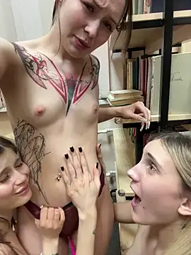 Snapshot of melicious_ chatting on 03.08.26 melicious online show from 03.08.26