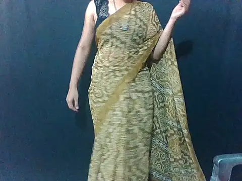 Snapshot of sugandha_bhabhi chatting on 10.30.25 sugandha bhabhi online show from 10.30.25