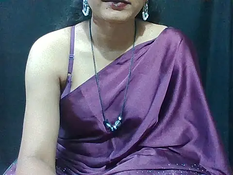 Snapshot of sugandha_bhabhi chatting on 12.18.25 sugandha bhabhi online show from 12.18.25