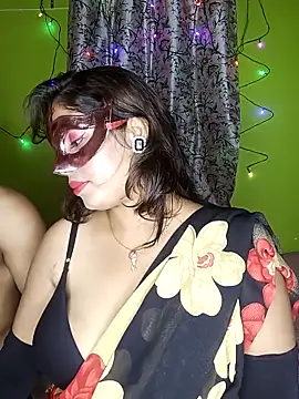 Exotic couple 38 online show from 10.31.25