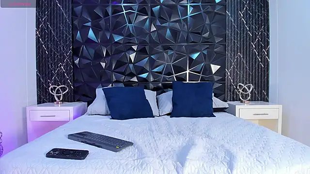 Snapshot of HileySweet chatting on 03.18.25 HileySweet online show from 03.18.25