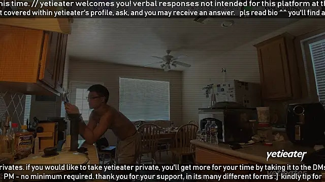 Snapshot of yetieater chatting on 06.13.26 yetieater online show from 06.13.26