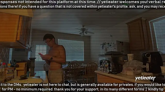 Snapshot of yetieater chatting on 06.23.26 yetieater online show from 06.23.26