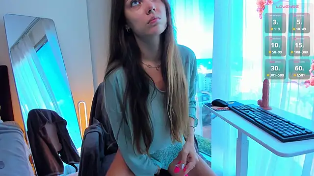 Snapshot of Alice_neon chatting on 03.01.26 Alice neon online show from 03.01.26