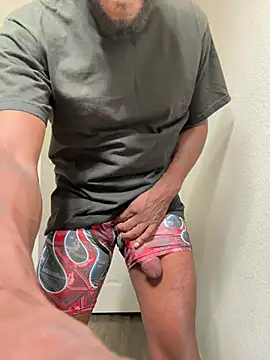 Snapshot of Mouththisbigdick chatting on 03.26.26 Mouththisbigdick online show from 03.26.26