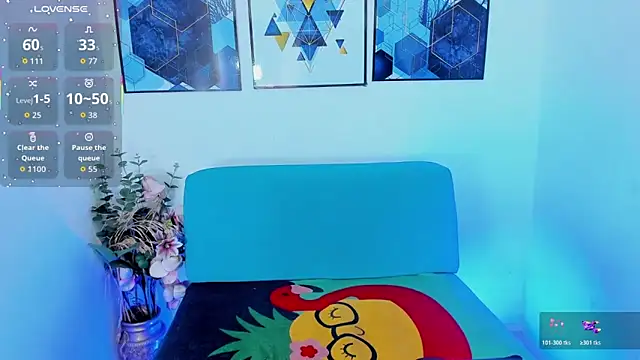 Snapshot of naughty_fox_girl chatting on 12.03.25 naughty fox girl online show from 12.03.25