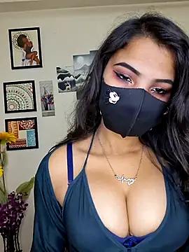 Snapshot of Noor-Bold chatting on 12.16.25 Noor-Bold online show from 12.16.25