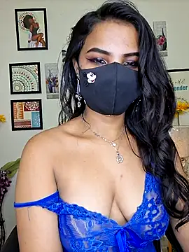 Snapshot of Noor-Bold chatting on 12.18.25 Noor-Bold online show from 12.18.25