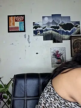 Snapshot of Noor-Bold chatting on 02.21.26 Noor-Bold online show from 02.21.26