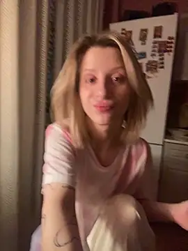 Snapshot of amorearte_m chatting on 03.05.25 amorearte m online show from 03.05.25