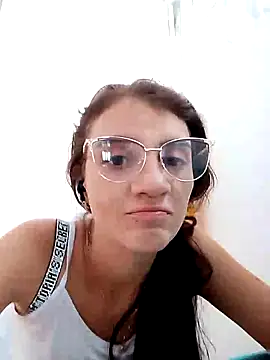 Snapshot of ArianaaGrace chatting on 09.25.25 ArianaaGrace online show from 09.25.25