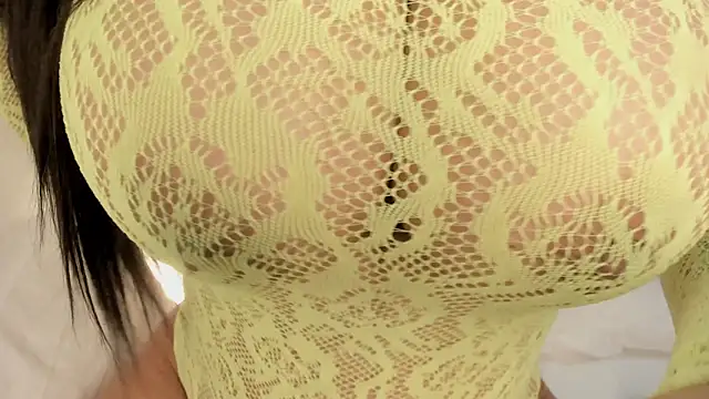 Snapshot of Hannahx__ chatting on 01.25.25 Hannahx online show from 01.25.25