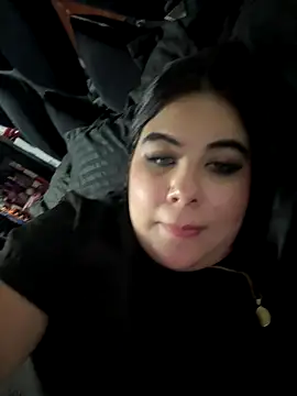 Snapshot of DANESKA_HILLER chatting on 11.19.25 DANESKA HILLER online show from 11.19.25