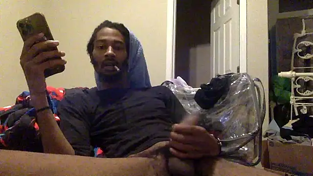 Snapshot of datlongone chatting on 11.03.25 datlongone online show from 11.03.25