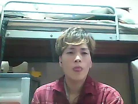 Snapshot of mgnhiroyuki chatting on 03.04.25 mgnhiroyuki online show from 03.04.25
