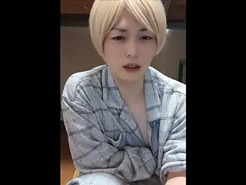 Snapshot of mgnhiroyuki chatting on 10.25.25 mgnhiroyuki online show from 10.25.25