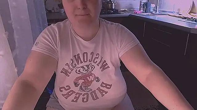 Snapshot of SoftLia chatting on 02.27.26 SoftLia online show from 02.27.26