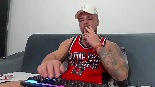 Tiberius hunk online show from 03.21.25