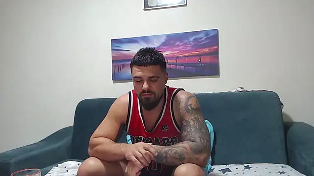 Tiberius hunk online show from 10.17.25