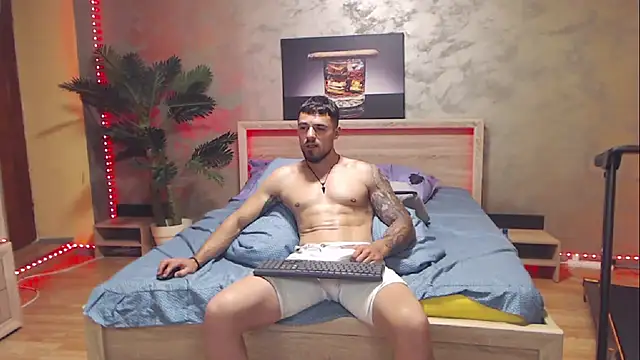 Tiberius hunk online show from 06.25.26