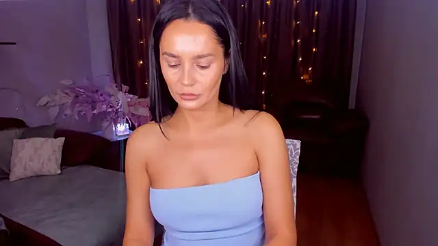 Snapshot of DanaSincere chatting on 01.16.26 DanaSincere online show from 01.16.26