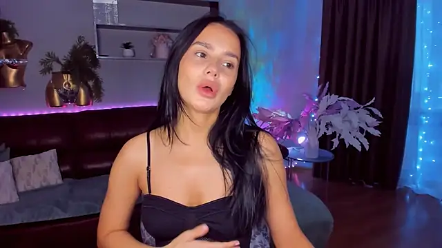 Snapshot of DanaSincere chatting on 02.28.26 DanaSincere online show from 02.28.26