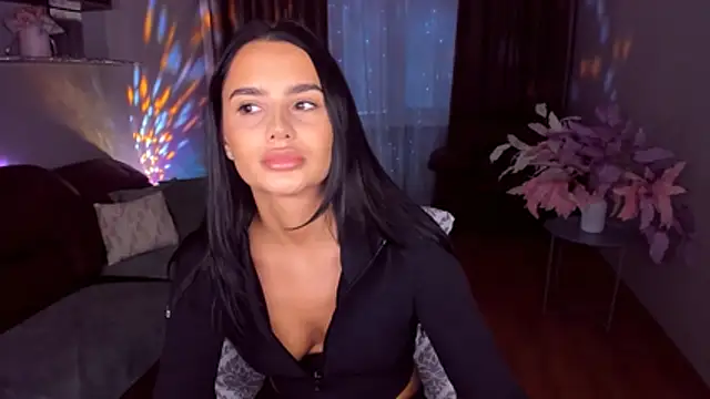 Snapshot of DanaSincere chatting on 04.01.26 DanaSincere online show from 04.01.26