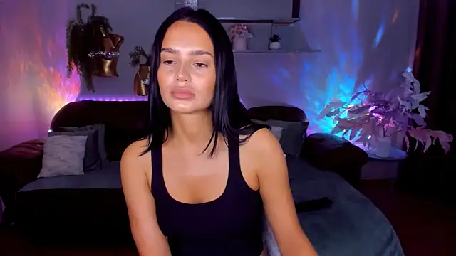 Snapshot of DanaSincere chatting on 06.30.26 DanaSincere online show from 06.30.26