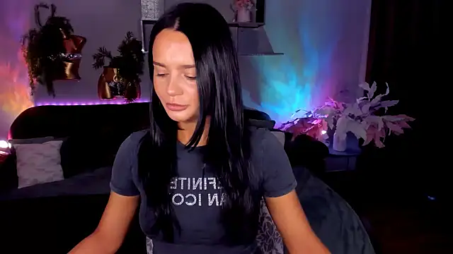 Snapshot of DanaSincere chatting on 07.19.26 DanaSincere online show from 07.19.26