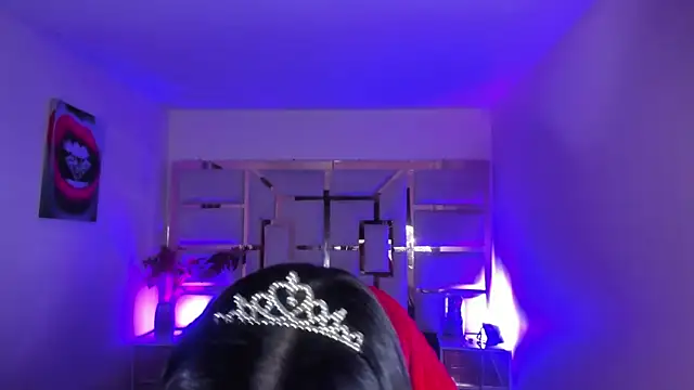 Snapshot of tamara_rouse1 chatting on 11.11.25 tamara rouse1 online show from 11.11.25