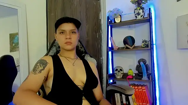 Snapshot of demimoore222 chatting on 10.01.25 demimoore222 online show from 10.01.25