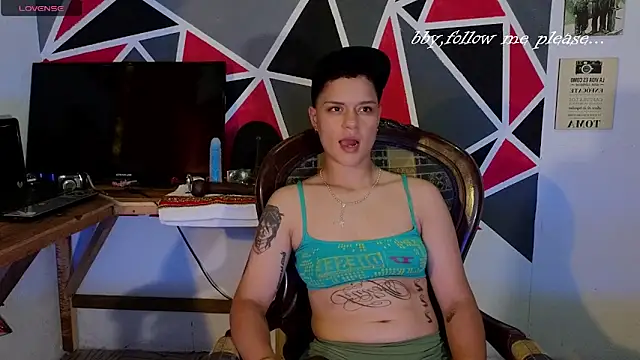 Snapshot of demimoore222 chatting on 10.14.25 demimoore222 online show from 10.14.25