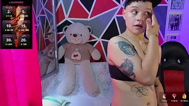 Snapshot of demimoore222 chatting on 02.04.26 demimoore222 online show from 02.04.26