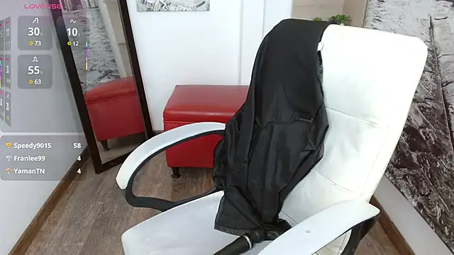 Snapshot of issa__nassar chatting on 03.03.25 issa nassar online show from 03.03.25