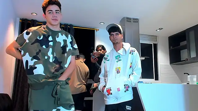 Snapshot of Miguel_bigcock chatting on 01.16.26 Miguel bigcock online show from 01.16.26