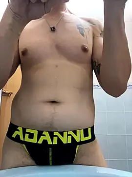 Lam 090123 online show from 09.26.25