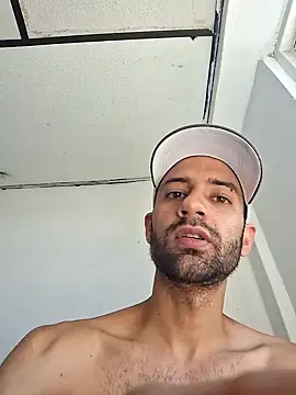 Snapshot of geneS1S49 chatting on 11.18.25 geneS1S49 online show from 11.18.25