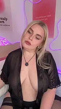 April Vancee online show from 05.08.26