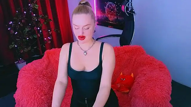 Snapshot of Miss_Alice_Silver chatting on 03.10.26 Miss Alice Silver online show from 03.10.26